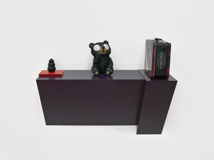 Haim Steinbach - solar light - 1