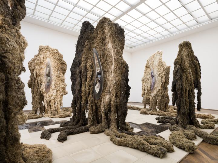 Klára Hosnedlová - Untitled (from the series GROWTH) - 1