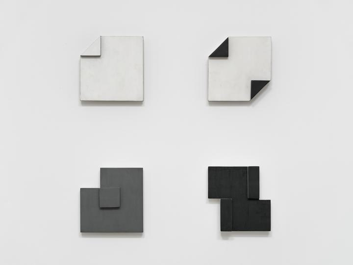 Lygia Pape - Livro Noite e Dia (Book of Night and Day) - 1